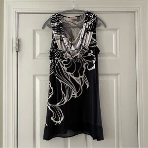 Roz and Ali Elegant Black and White Women's sleveless Top